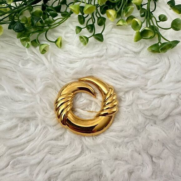 Napier Vintage Gold Tone Modernist‎ Swirl Statement Brooch Spiral Twist - Picture 1 of 5